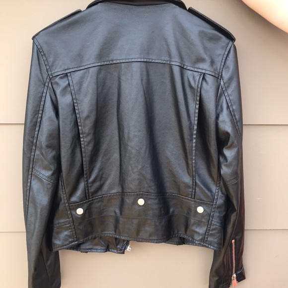 Saint Laurent Paris Women’s Small Leather Jacket - Picture 2 of 6